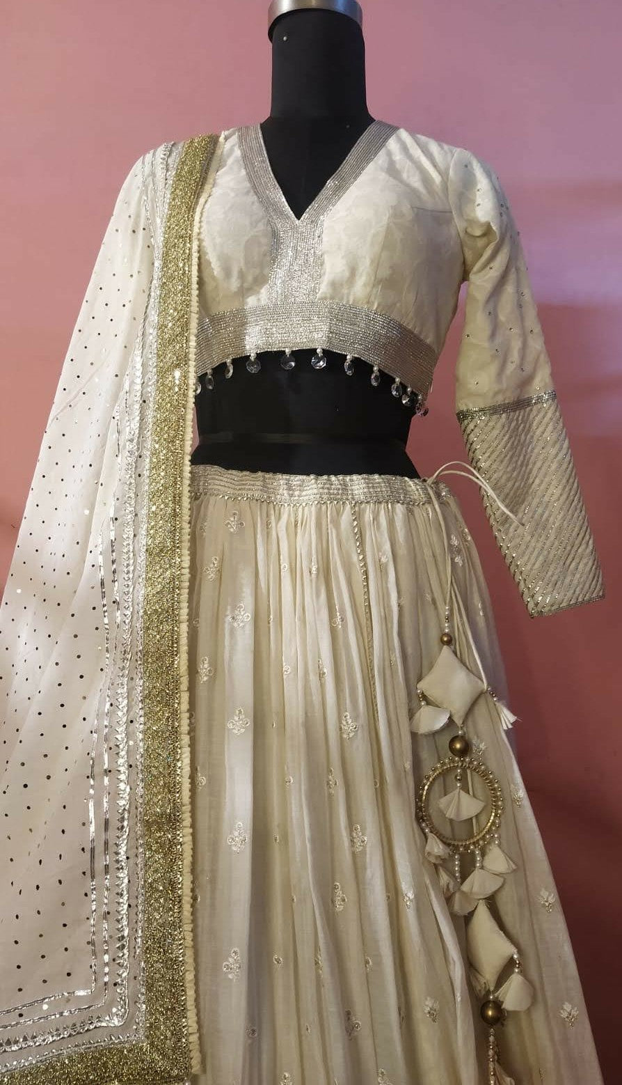 🌼MEHER LEHENGA SET🌼Unique ivory lehenga with gotta patti embroidery