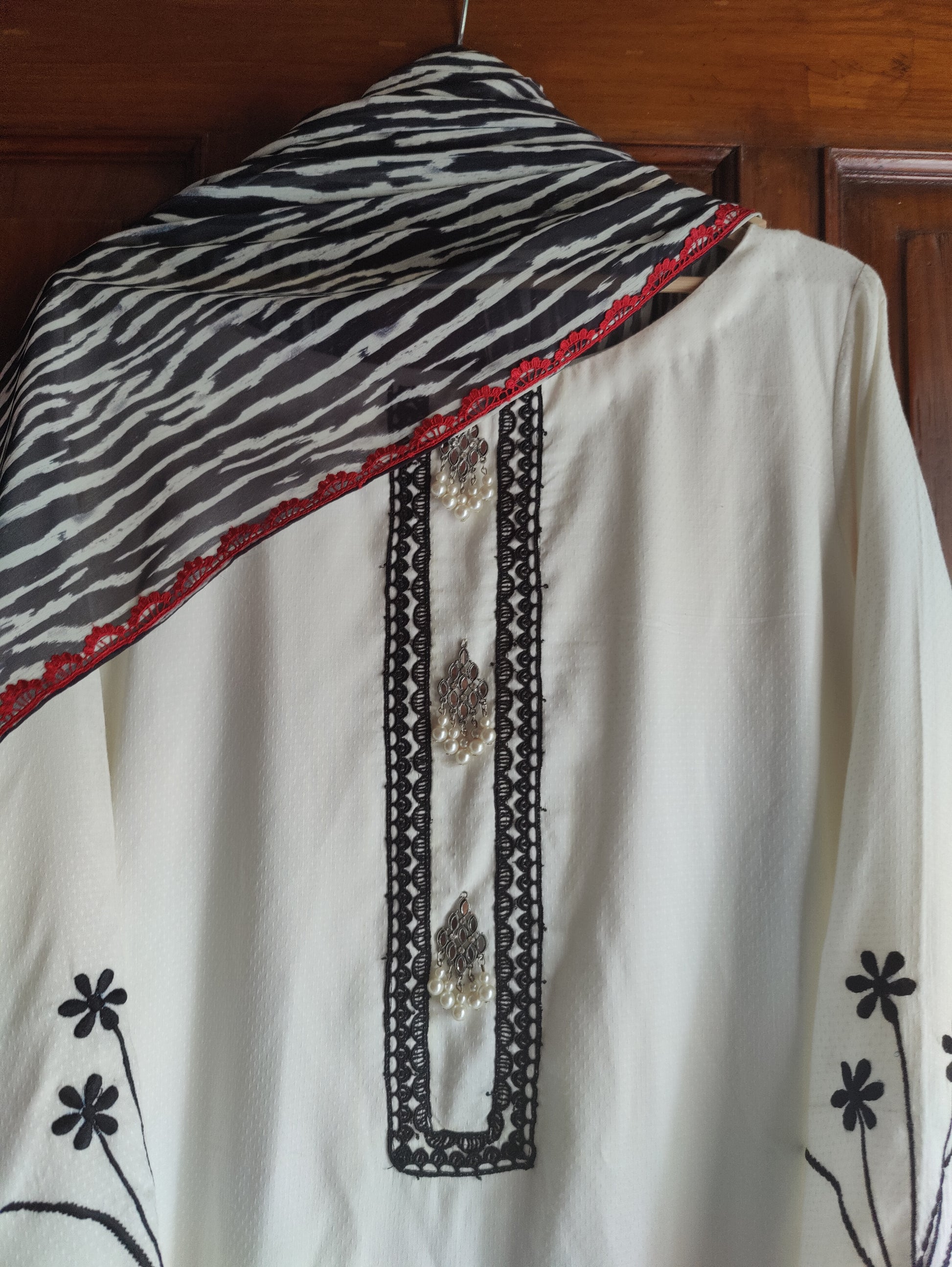 MEERA ivory-black full suit with embroidery