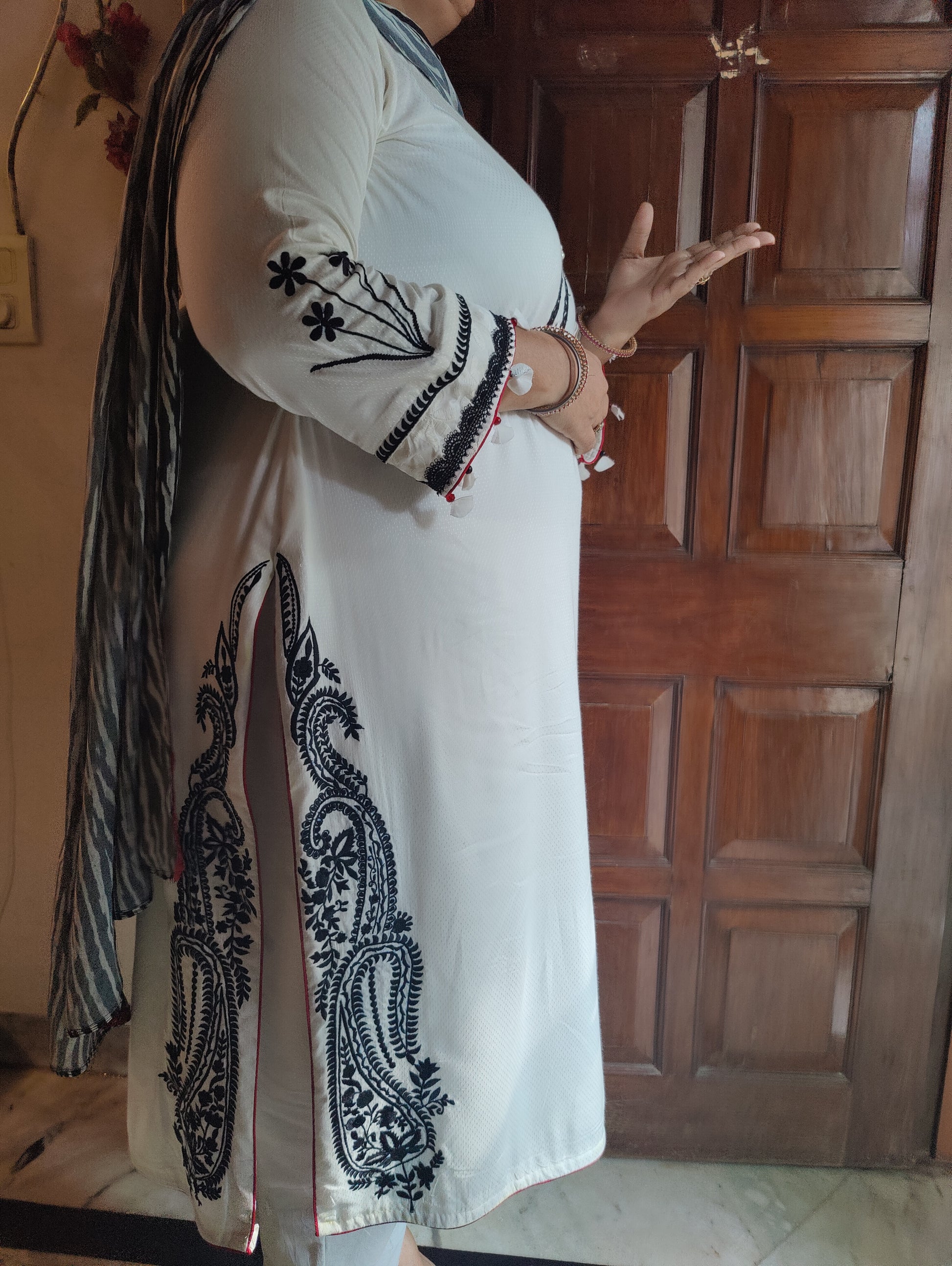 MEERA ivory-black full suit with embroidery