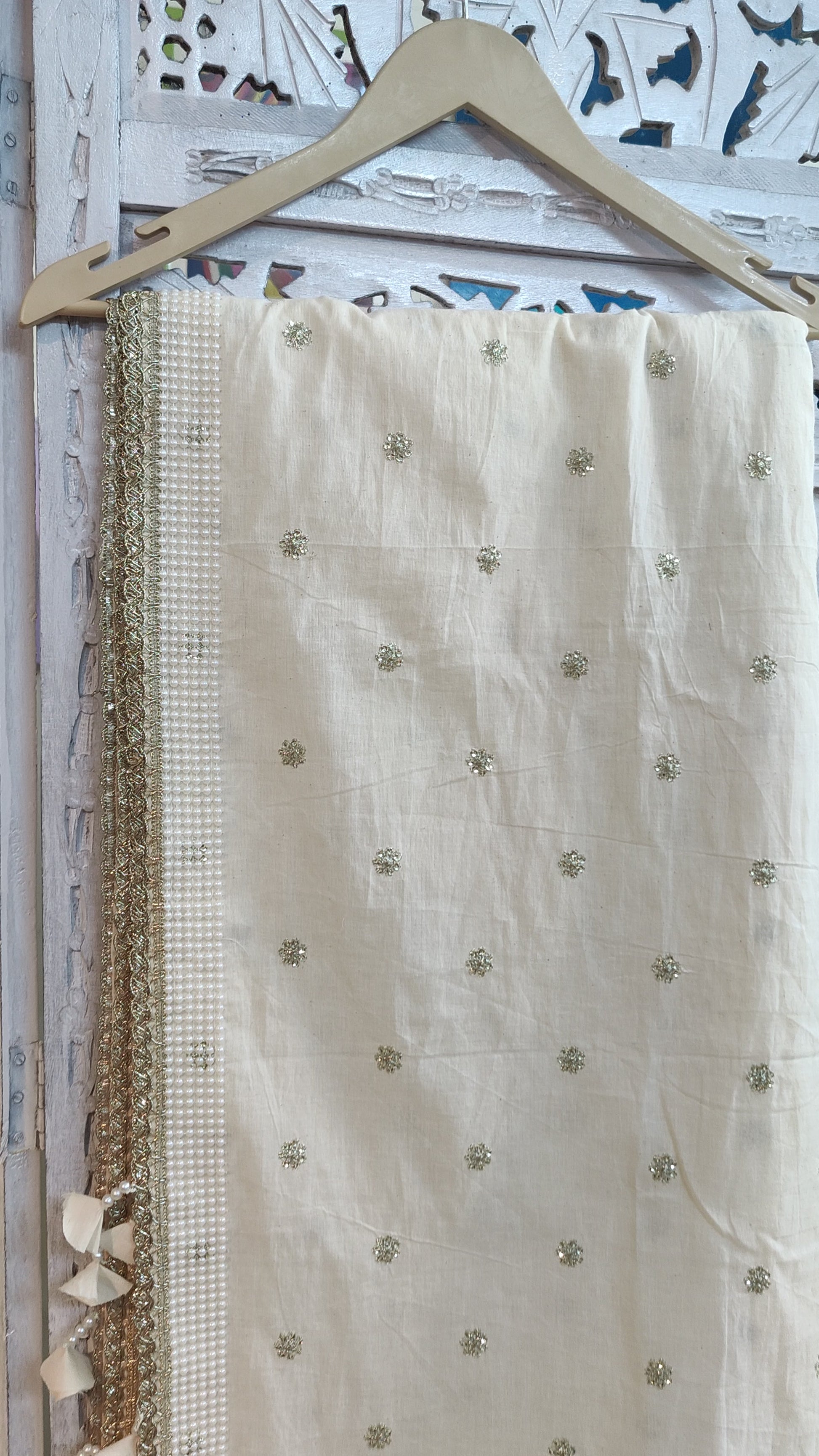 PURE COTTON IVORY EMBROIDERED DUPATTA | FESTIVE & GIFTING ESSENTIALS